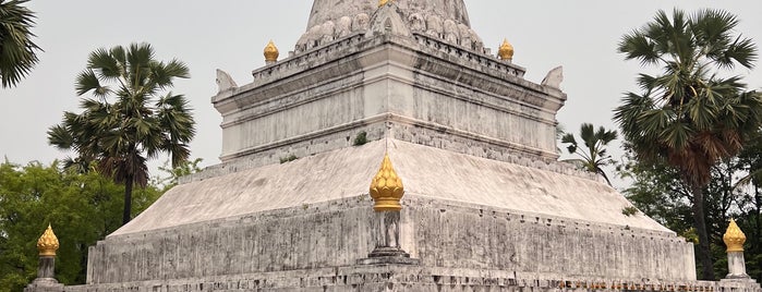 Wat Visuonnaradh is one of Luang Prabang.