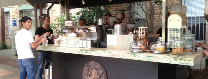 Caffe Brioso / The Coffee Cart is one of Tempat yang Disimpan Manuel.