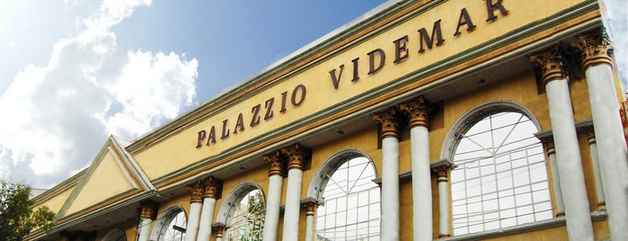 Salon Palazzio Videmar is one of Locais curtidos por Emmanuel.