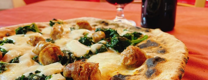 Antica Pizzeria Del Borgo Orefici is one of Italie 2023.