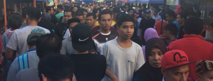 Bazar Ramadhan Pantai Dalam is one of Nov.