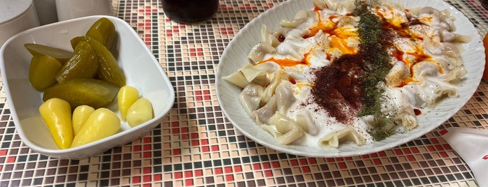 Öz Kafeterya Kayseri Mantıcısı is one of Lugares favoritos de Buğra.