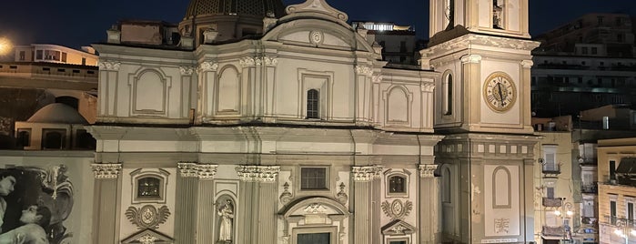 Basilica Santa Maria Della Sanità is one of Italie.