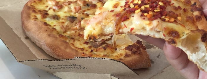 Domino's Pizza is one of Makan @ Shah Alam/Klang #8.