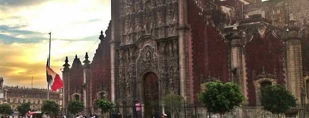 Catedral Metropolitana de la Asunción de María is one of 36 Hours in Mexico City.