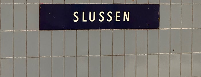 Slussen T-bana is one of SWE.