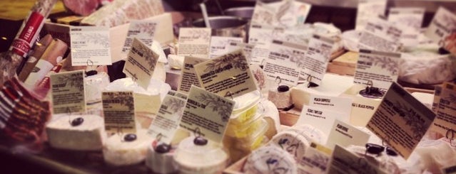 Scardello Artisan Cheese is one of Lugares guardados de Justin.