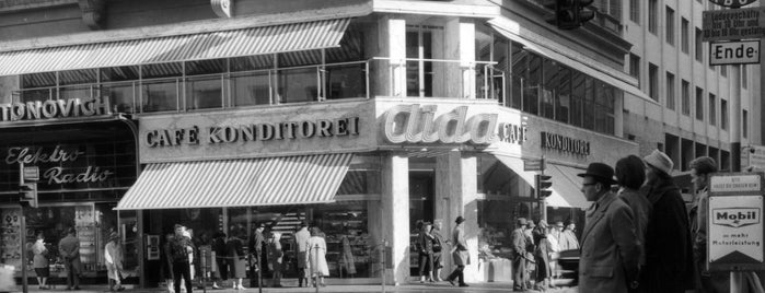 Aida Café is one of Vienna avec Maylissou.