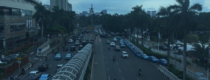 South Skywalk PIM is one of Office Tower in Jakarta.