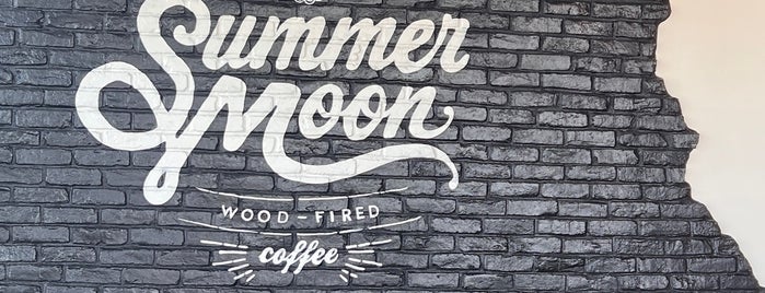 Summer Moon Coffee is one of สถานที่ที่ Ailie ถูกใจ.