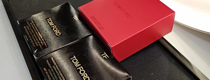 TOM FORD 新宿伊勢丹 is one of Shop....