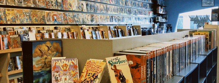 Ash Avenue Comics and Books is one of Tempe Favs.