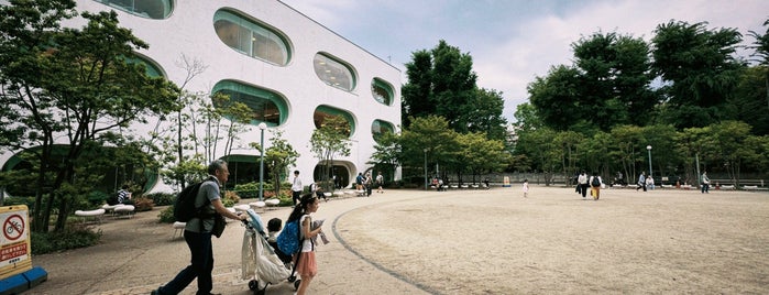 Musashino Place is one of 図書館.