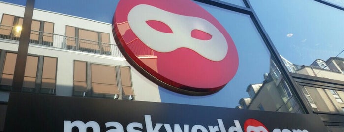 maskworld.com Store is one of M'ın Beğendiği Mekanlar.