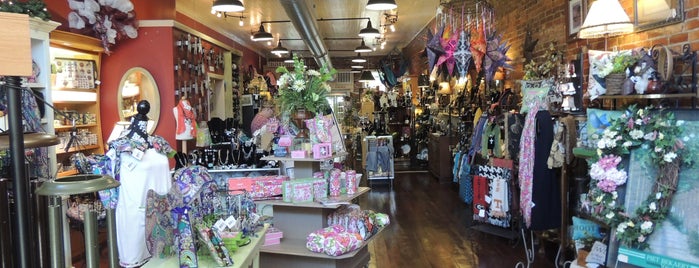 Sophie's Fine Gifts and Collectibles is one of Annie Sloan USA & Canadian Stockists.