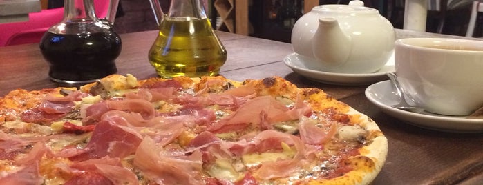 Pizza Celentano Ristorante is one of Кафе для посещения.