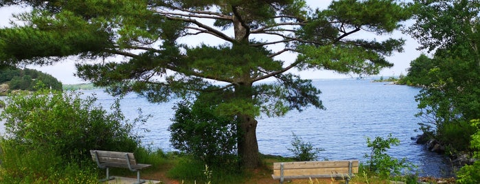 Parry Sound Waterfront is one of Kyo 님이 좋아한 장소.