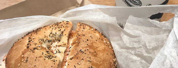 Tal Bagels is one of Beaさんのお気に入りスポット.