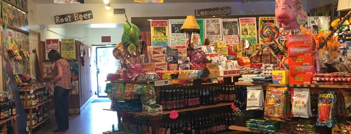 Rocket Fizz is one of Foodies in SFValley+ (Los Angeles).