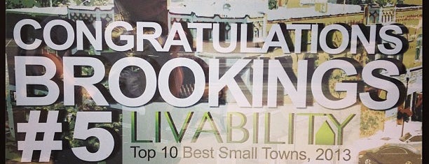 Downtown Brookings (DTB) is one of Lugares favoritos de Chelsea.