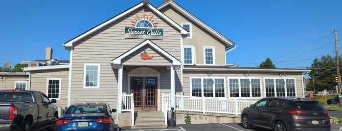 Sunset Grille is one of Places to try.