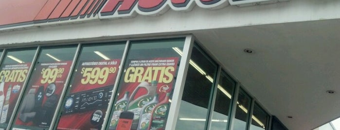 AutoZone is one of Locais curtidos por rafael.