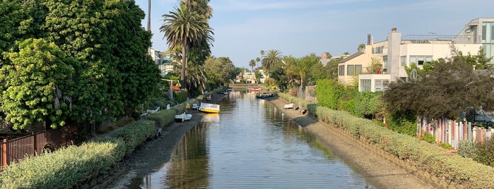 Grand Canal Path is one of Tempat yang Disukai Taylor.