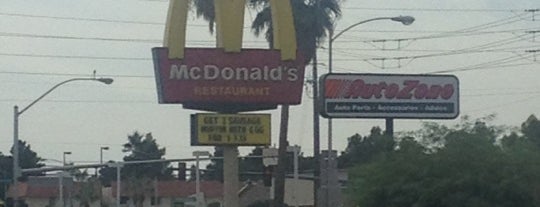 McDonald's is one of Lieux qui ont plu à Yoshi.
