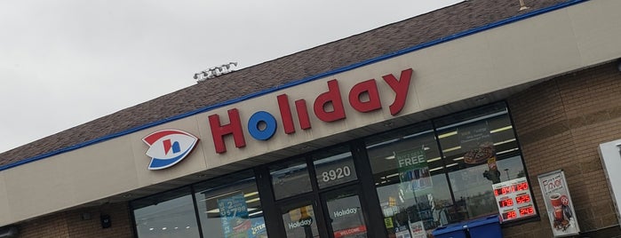 Holiday Stationstores is one of Regular Places.