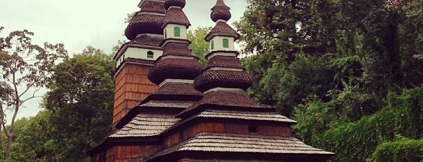 Chrám sv. archanděla Michaela is one of Tempat yang Disukai Zuzana.