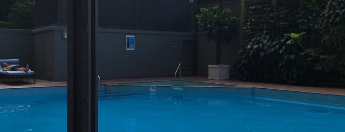 Four Seasons Pool is one of Sydney.