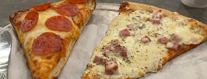 Fellini's Pizza is one of New Atlanta 2.