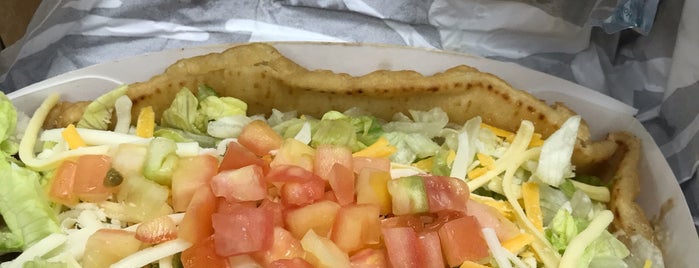 Taco Bell is one of comídas.