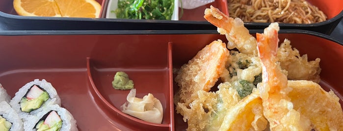 Hoki Japanese Restaurant is one of Interactive Lunchtime Advisory List.