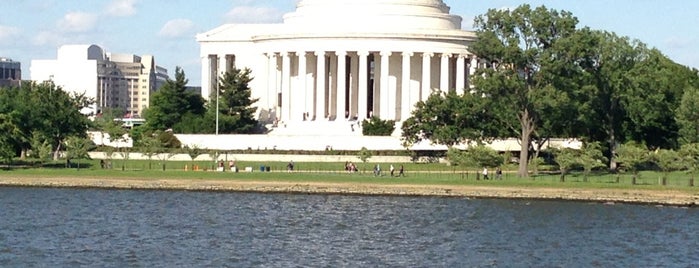Thomas Jefferson Memorial is one of Washington, DC.