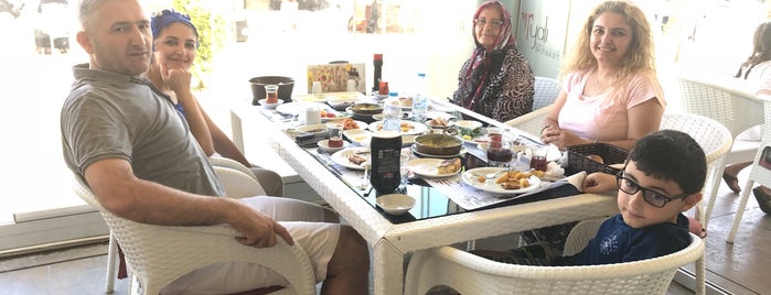 yalı kafe restorant is one of Gidilecekler.
