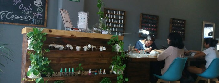 Coconut Nails & Sugar Salon is one of สถานที่ที่ @im_ross ถูกใจ.