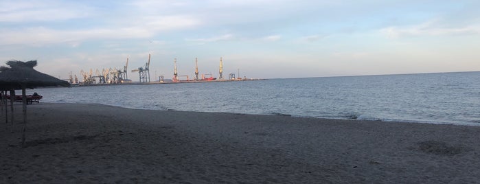 Песчаный пляж / Sandy beach is one of Мариуполь.