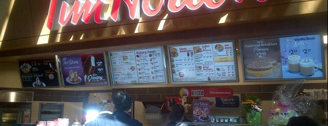 Tim Hortons is one of Lugares favoritos de Soy.