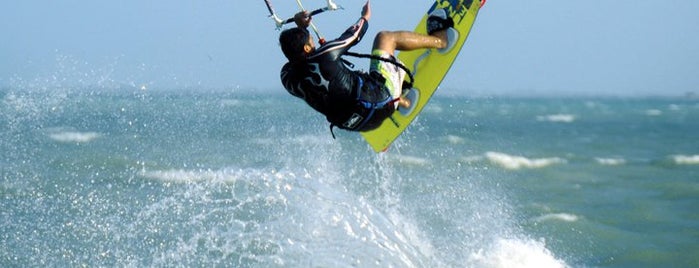 Çukurova KiteBoard is one of Locais curtidos por Esin Ozlem.