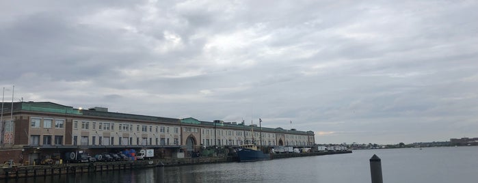Liberty Wharf is one of Eeuu.