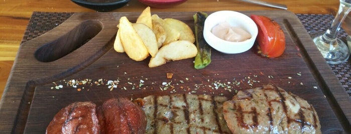 Özsar Steakhouse is one of Tuğba : понравившиеся места.