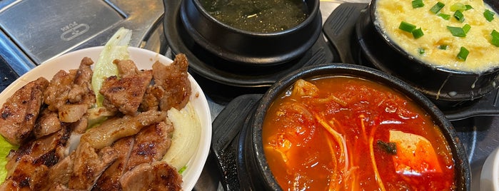 Seoul Korea BBQ Restaurant is one of Da Bomb Dinner.