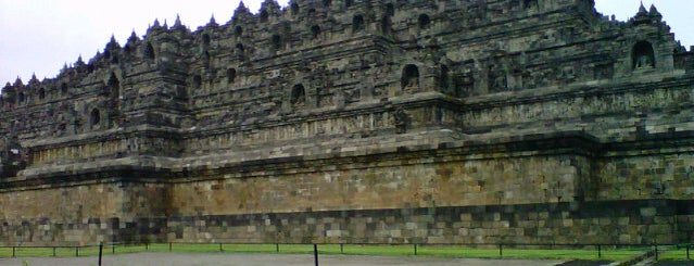 Taman Relokasi Candi Borobudur is one of Lisa : понравившиеся места.