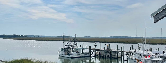 Crosby's Fish And Shrimp Co. is one of Charleston.