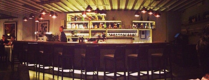 Zenzero Restaurant & Wine Bar is one of Tempat yang Disimpan Jaclyne.