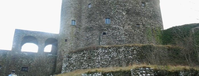 Castello di Fosdinovo is one of Luoghi Misteriosi d'Italia.