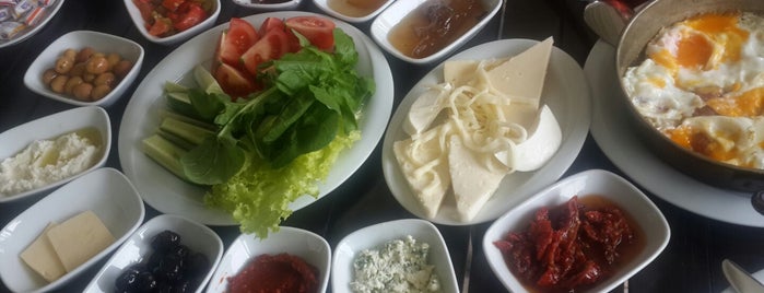 Sevgi Parkı Cafe & Restaurant is one of İzmir1.