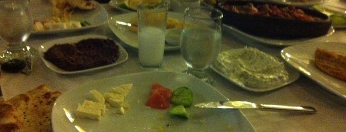 Eşkina Balık Restaurant is one of Posti che sono piaciuti a Franco.