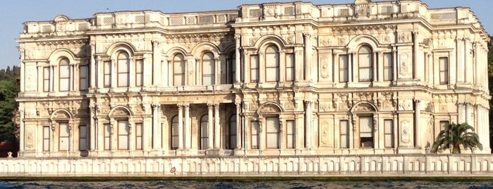 Beylerbeyi Sarayı is one of Istanbul Sightseeing.